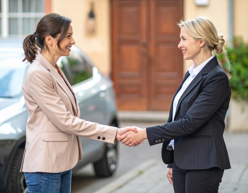 Zakończenie procesu sprzedaży auta – uzgodniona cena i odbiór